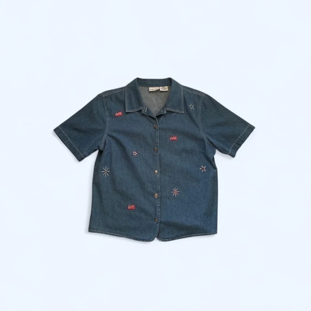 Vintage denim embroidered flag shirt size M by Cabin Creek